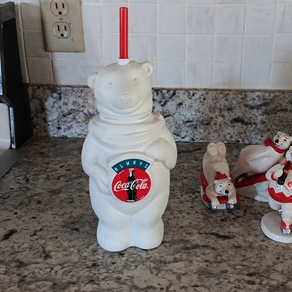 Coca-Cola - Picture 4 of 10